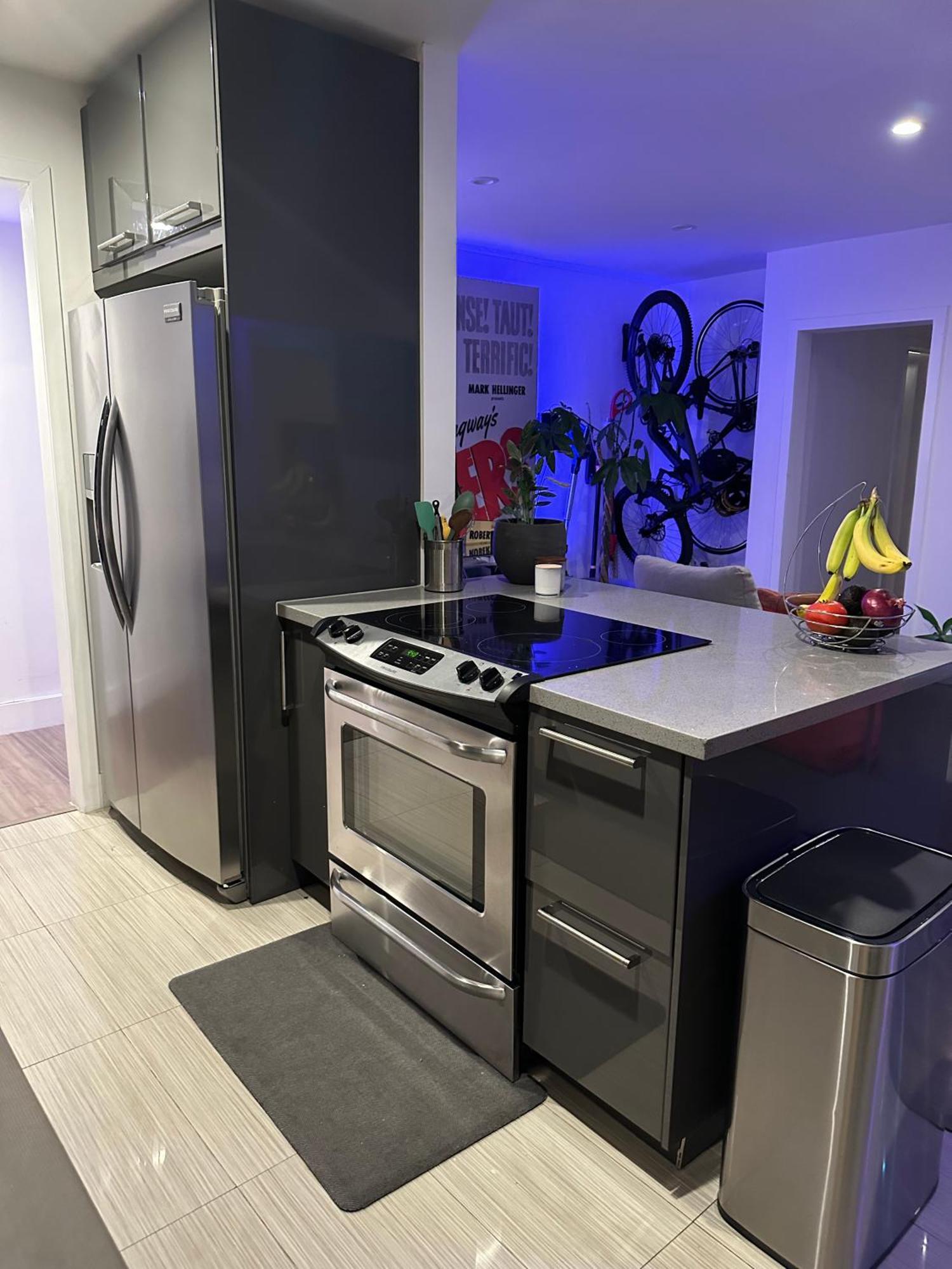 Hemingway By Luca - Free Parking Apartment Лос Анджелис Екстериор снимка