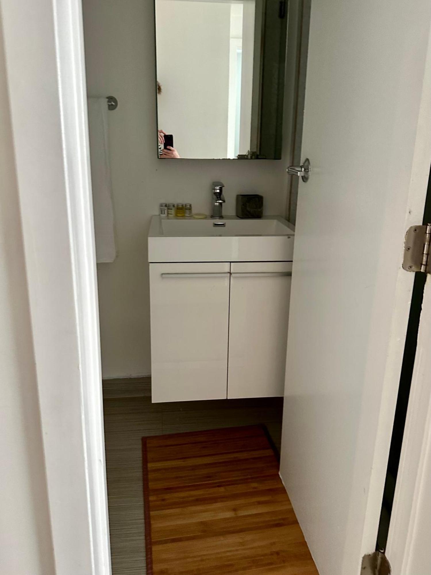 Hemingway By Luca - Free Parking Apartment Лос Анджелис Екстериор снимка